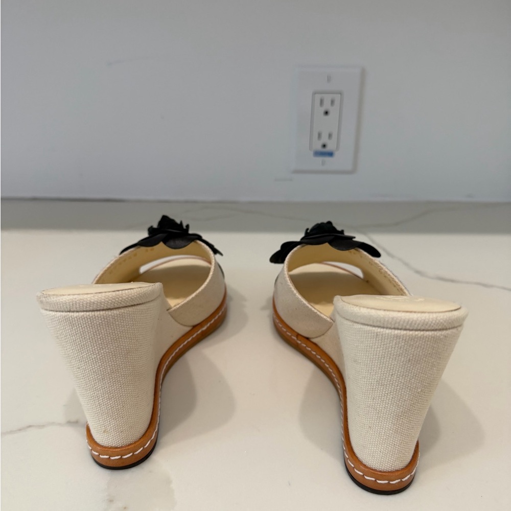CHANEL Black Floral Women's Slides - Picture 11 of 15